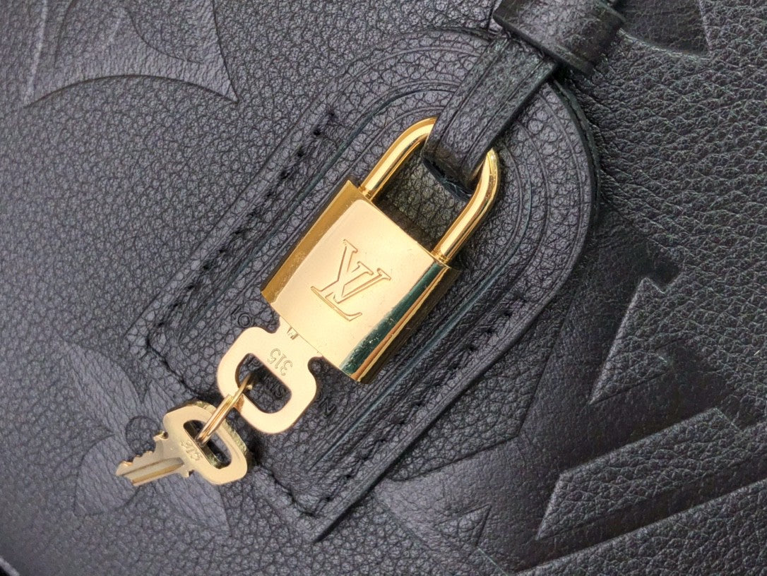 BORSA LV